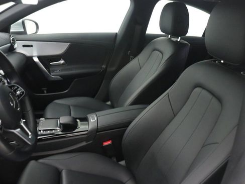 Certified 2022 Mercedes-Benz CLA 250 image 33