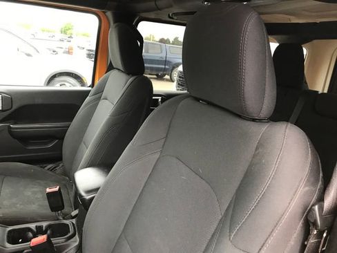 Used 2018 Jeep Wrangler Unlimited Sport AWD/4WD image 4