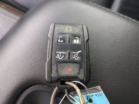 Used 2019 Chevrolet Suburban LT RWD image 35