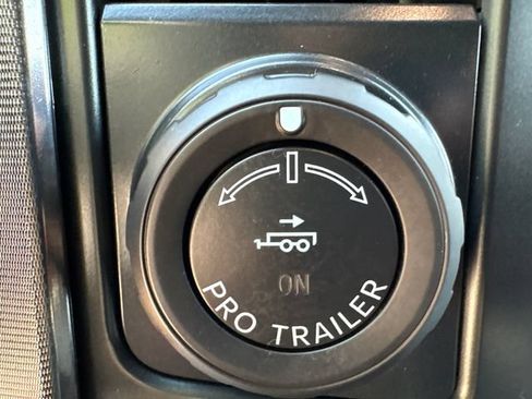 Certified 2025 Ford F150 Platinum AWD/4WD image 33