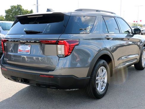 New 2025 Ford Explorer Active image 5