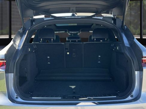 Used 2024 Jaguar F-PACE R-Dynamic S image 17