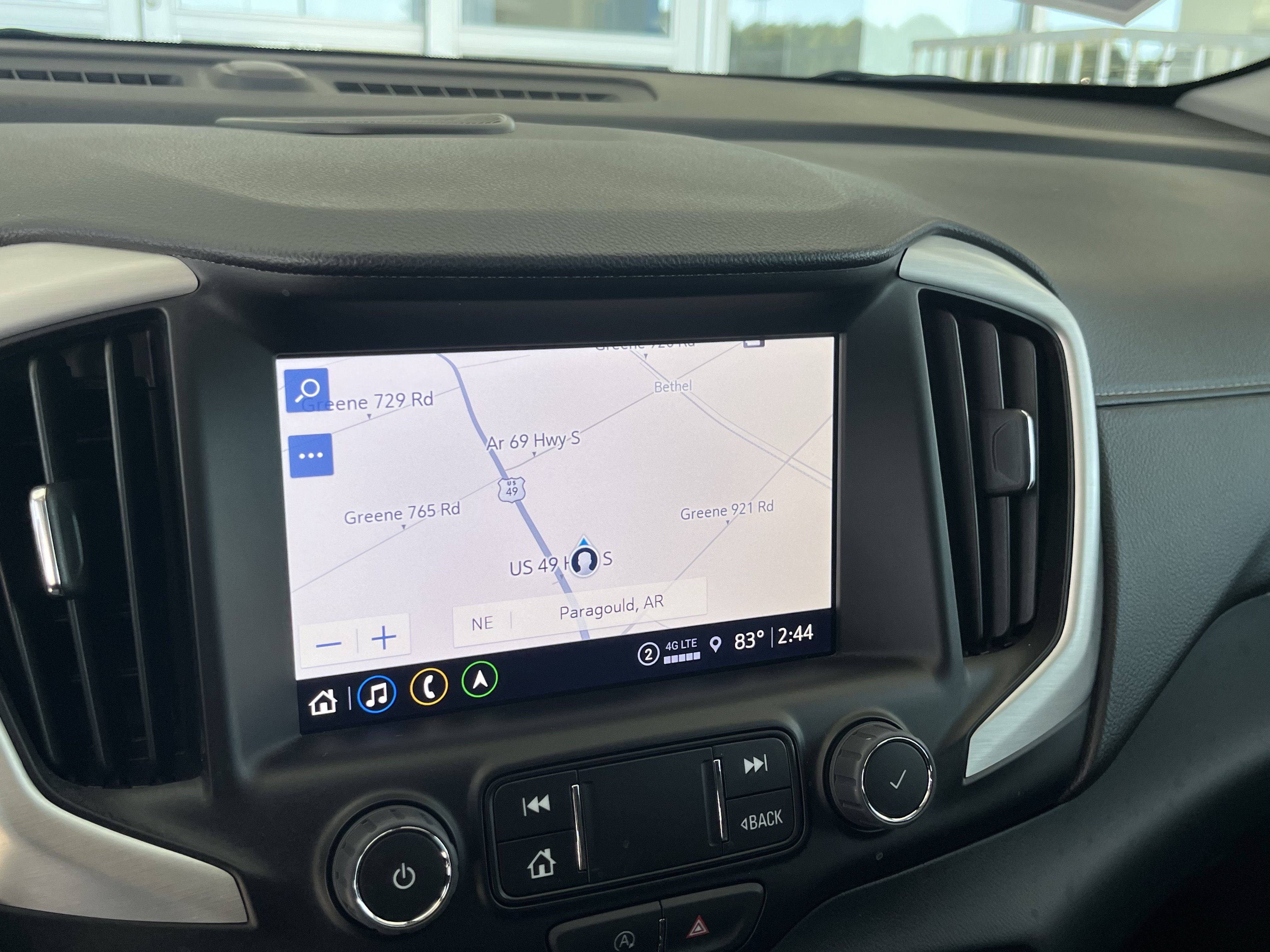 Used 2023 GMC Terrain SLT w/ Infotainment Package II FWD image 11