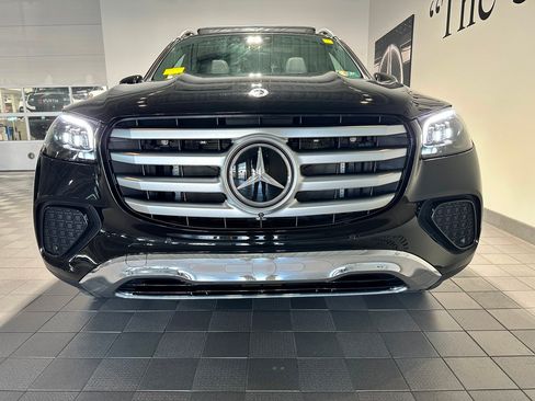 Certified 2025 Mercedes-Benz GLS 450 4MATIC image 2