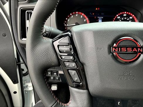 New 2025 Nissan Frontier PRO-4X image 18