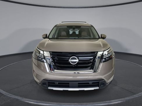 Used 2025 Nissan Pathfinder Platinum w/ Cargo Package FWD image 3