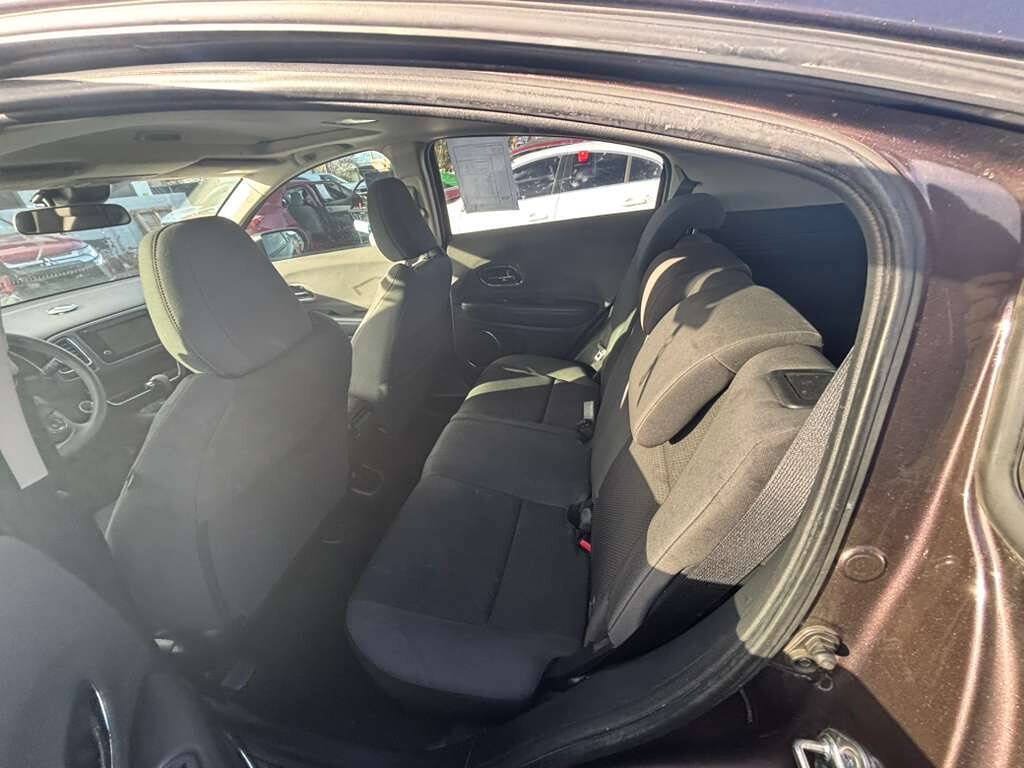 Used 2019 Honda HR-V EX image 10