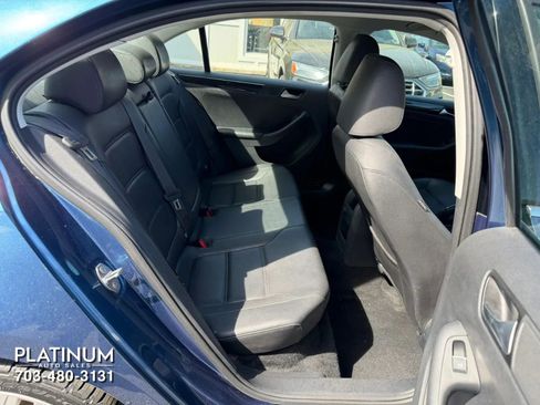 Used 2017 Volkswagen Jetta SEL FWD image 14