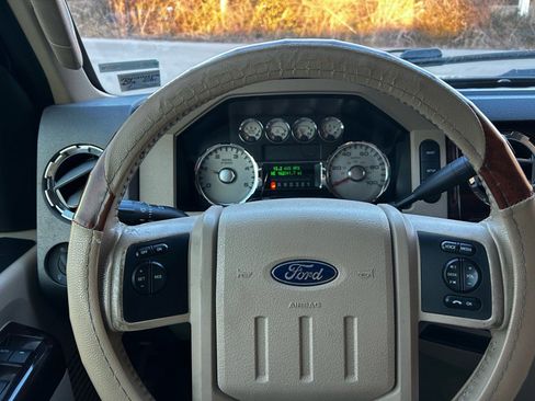 Used 2009 Ford F350 Lariat image 15