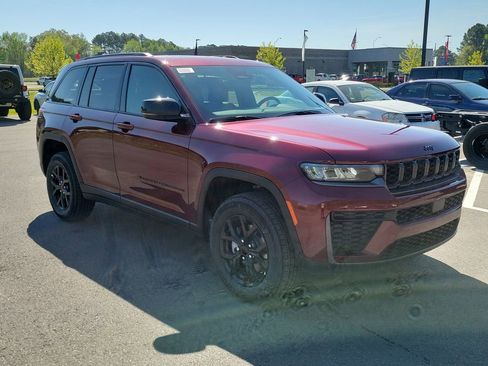 New 2026 Jeep Grand Cherokee Altitude RWD image 1