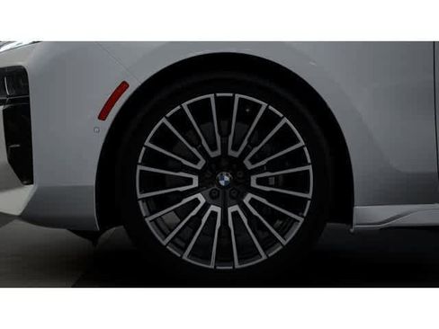 New 2026 BMW 760i xDrive AWD/4WD image 7