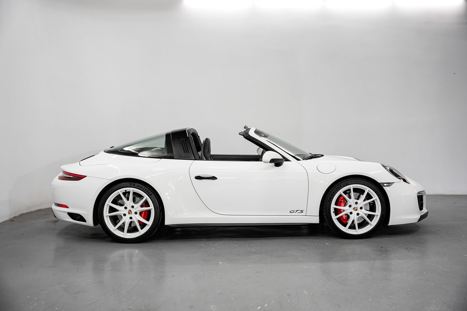 Used 2019 Porsche 911 Targa 4 GTS w/ GTS Interior Package AWD/4WD image 3