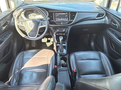 Used 2018 Buick Encore Essence image 28