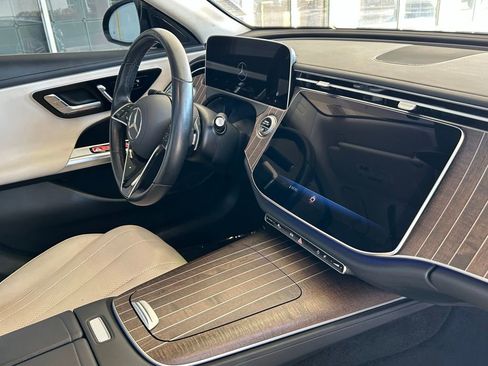 Used 2025 Mercedes-Benz E 350 E 350 image 33