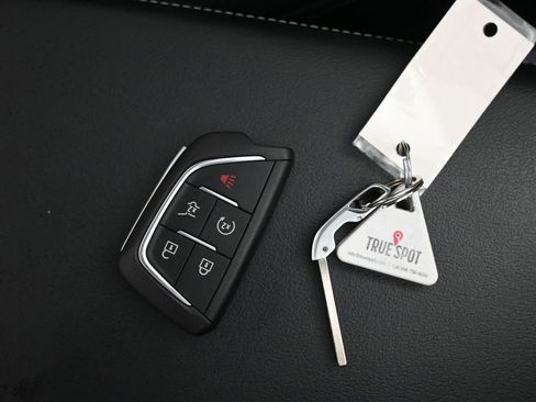 Used 2024 Cadillac Lyriq Sport RWD image 24