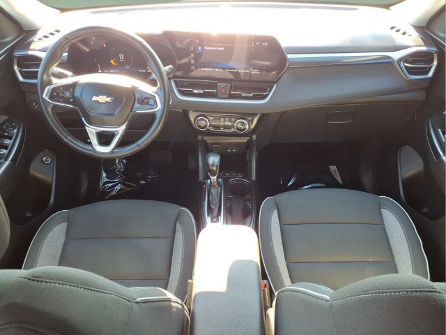 Used 2024 Chevrolet TrailBlazer LT w/ Convenience Package AWD/4WD image 12