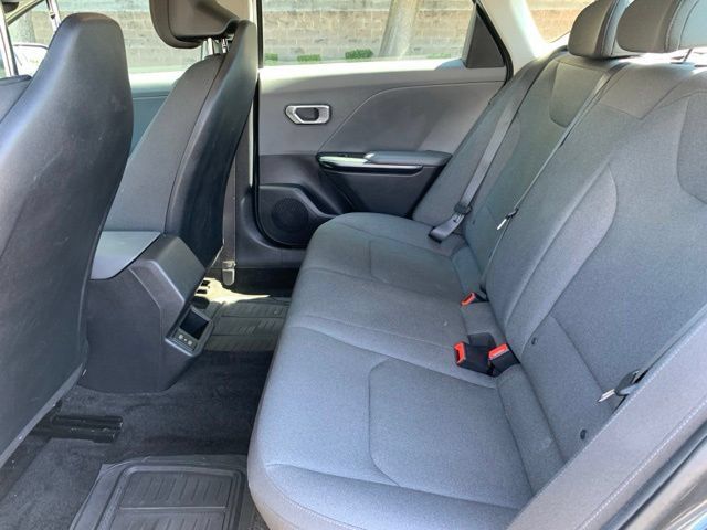 Used 2025 Kia K4 FWD image 11