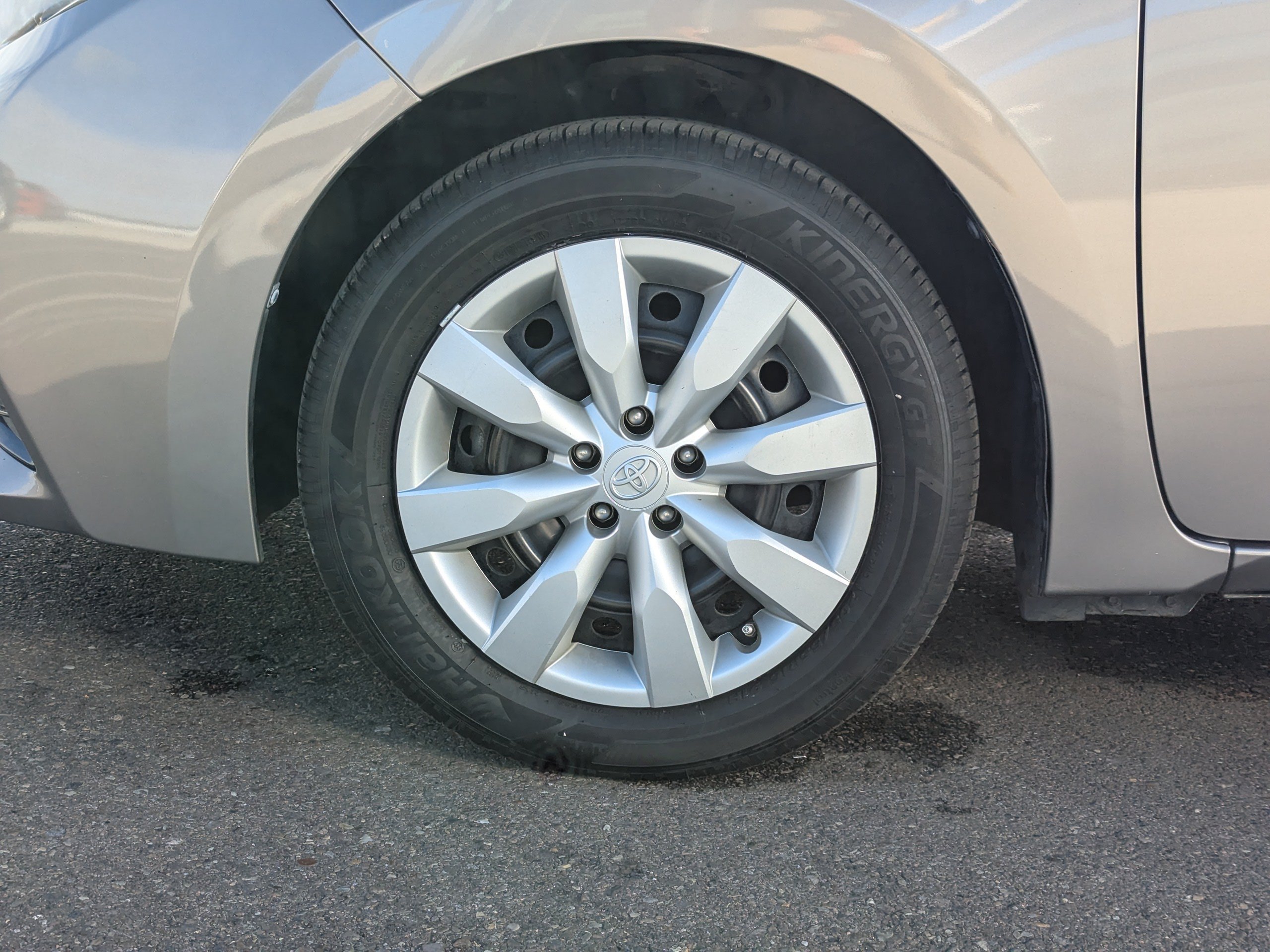 Used 2016 Toyota Corolla LE FWD image 45
