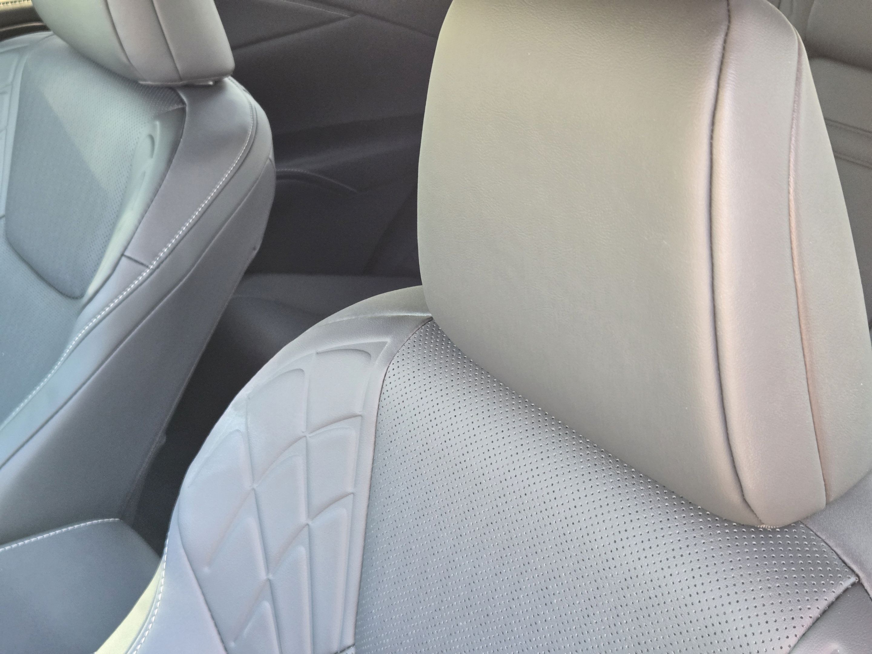 New 2026 Lexus RX 450h AWD w/ Convenience Package image 14