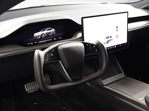Used 2022 Tesla Model S AWD/4WD image 13