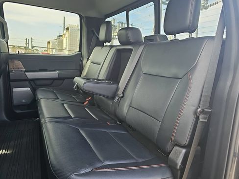Used 2023 Ford F250 Lariat w/ Sport Appearance Package AWD/4WD image 13
