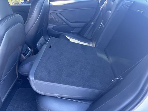 Used 2018 Tesla Model 3 Mid Range RWD image 22