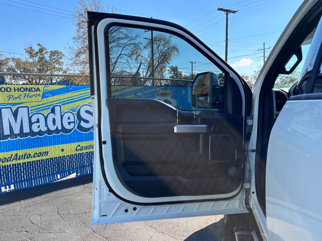 Used 2022 Ford F450 Lariat w/ Lariat Ultimate Package AWD/4WD image 16