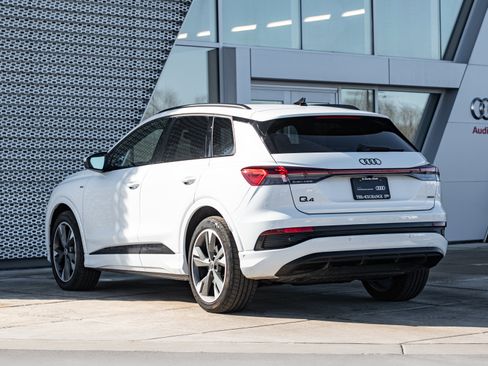 Certified 2024 Audi Q4 e-tron Premium Plus w/ Premium Plus AWD/4WD image 5