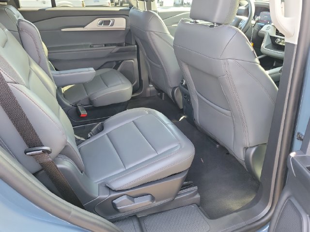 Used 2026 Ford Explorer Active w/ Active Comfort Package RWD image 18