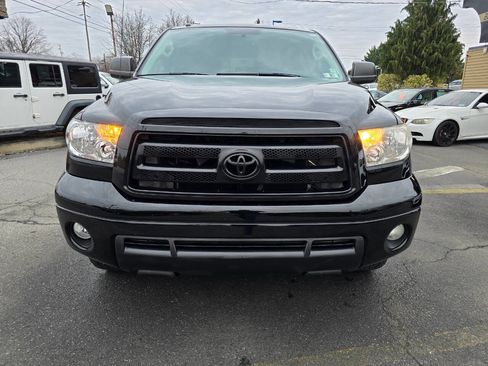 Used 2013 Toyota Tundra Grade 4x4 4dr CrewMax Cab Pick image 8