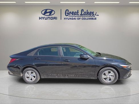 New 2026 Hyundai Elantra SE w/ Cargo Package FWD image 6