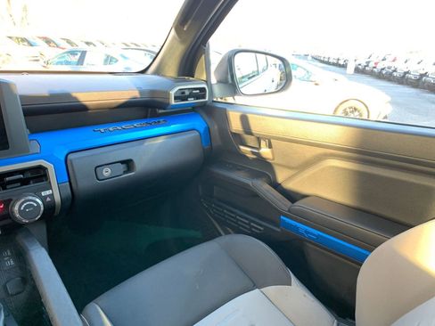 Used 2025 Toyota Tacoma TRD Off-Road image 33