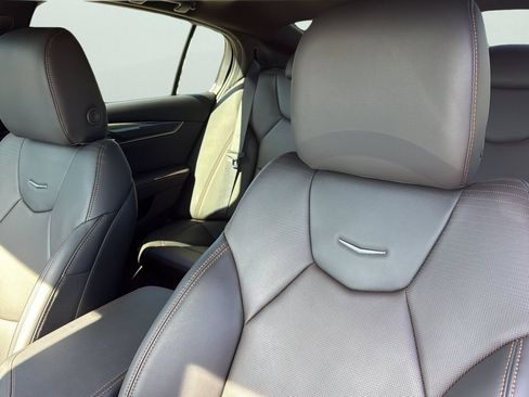 Used 2026 Cadillac CT5 V w/ Technology Package RWD image 9
