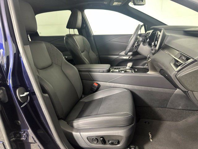 Used 2023 Lexus RX 350 Premium w/ Accessory Package AWD/4WD image 25