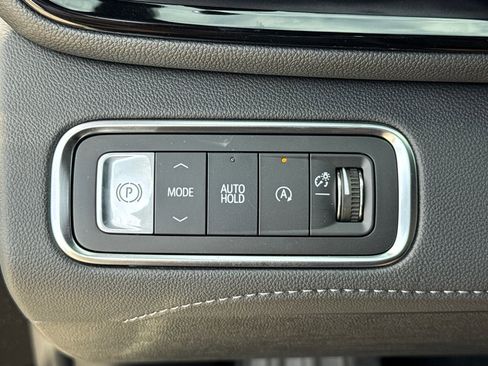 Used 2026 Buick Enclave Avenir w/ Super Cruise Package image 30