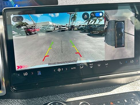 Used 2025 Ford Expedition Tremor image 14