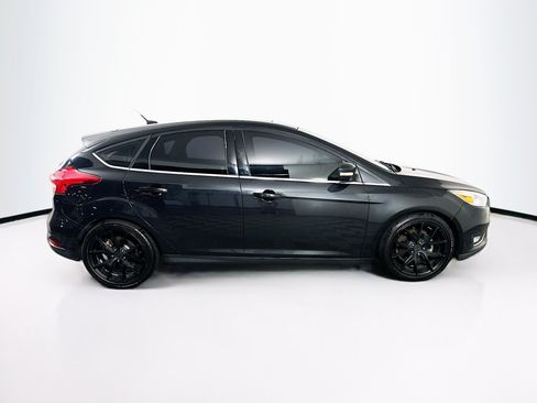 Used 2015 Ford Focus Titanium FWD image 10