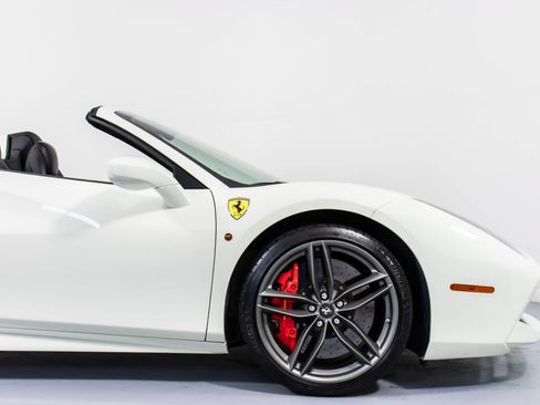 Certified 2019 Ferrari 488 Spider RWD image 17