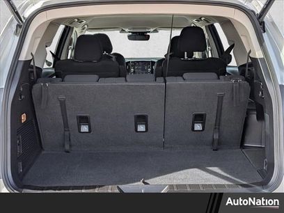 Used 2024 Subaru Ascent Premium w/ Convenience Package