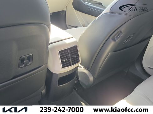 Certified 2024 Kia Sportage EX FWD image 13