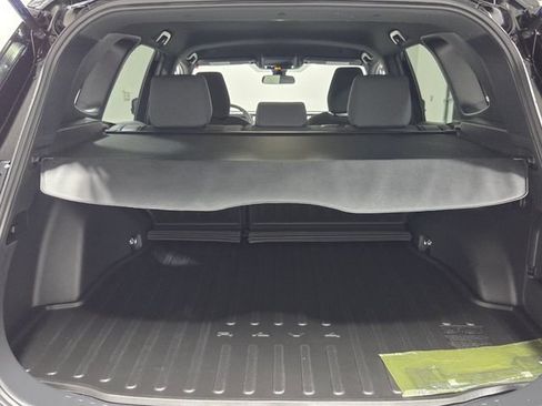 Used 2026 Toyota RAV4 SE FWD image 12