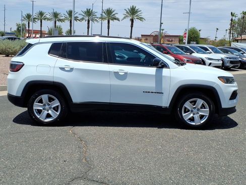 Used 2022 Jeep Compass Latitude w/ Convenience Group FWD image 8