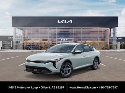 New 2025 Kia K4 LXS