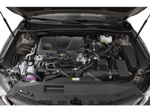 Used 2020 Toyota Camry LE image 12