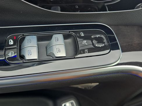 Used 2023 Mercedes-Benz S 500 4MATIC image 33