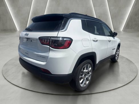 Used 2025 Jeep Compass Limited AWD/4WD image 6