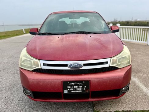 Used 2009 Ford Focus SES image 2