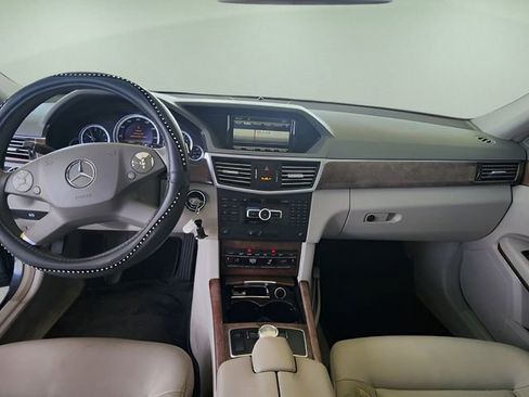 Used 2013 Mercedes-Benz E 350 Sedan image 21