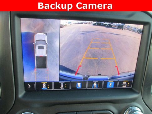 Used 2020 GMC Sierra 1500 AT4 w/ Off-Road Performance Package image 16