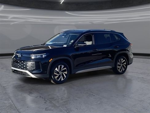 New 2026 Volkswagen Tiguan S image 3